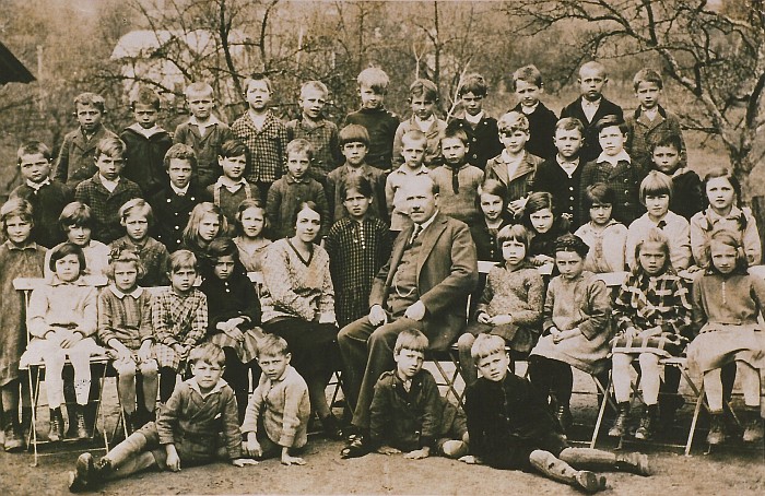Klassenfoto 1930 1. + 2. Abteilung
