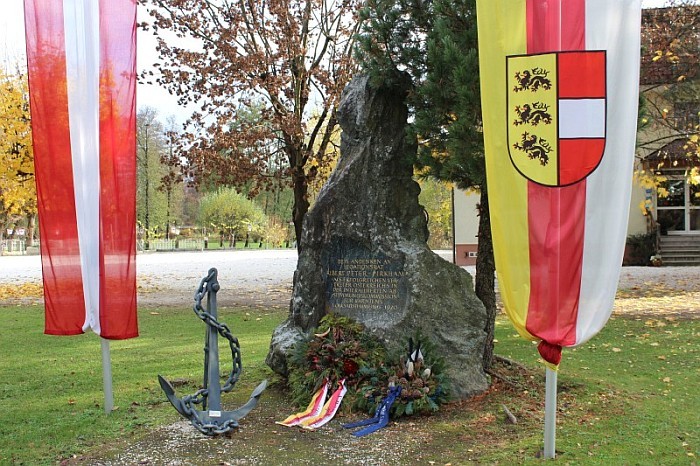 Peter-Pirkham Ehrendenkmal am Südbahnweg