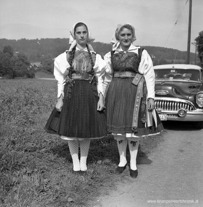 Erntedankfest zw. 1955-1958 Gailtaler Tracht