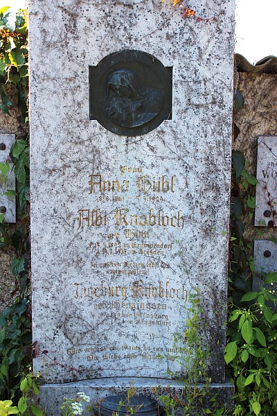 Grabstein Anna Hübl verstorben am 5.5.1929