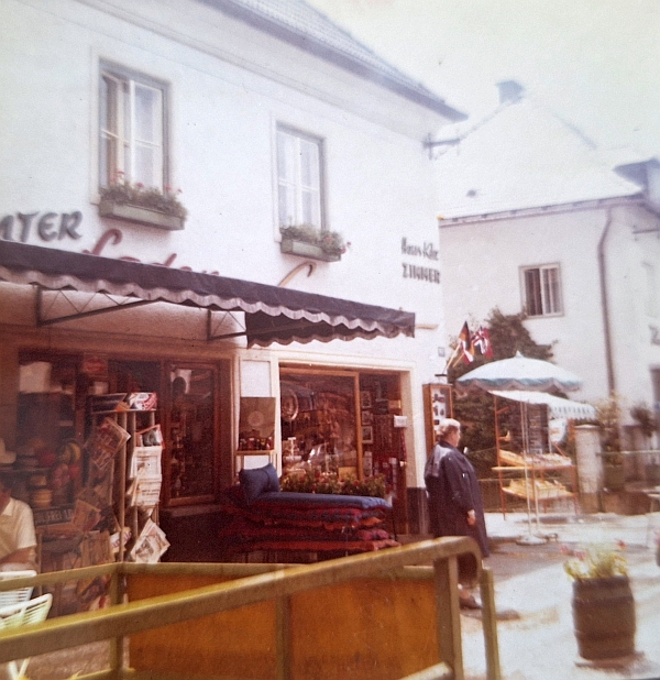 Bunter Laden - Souvenir Wrentschur