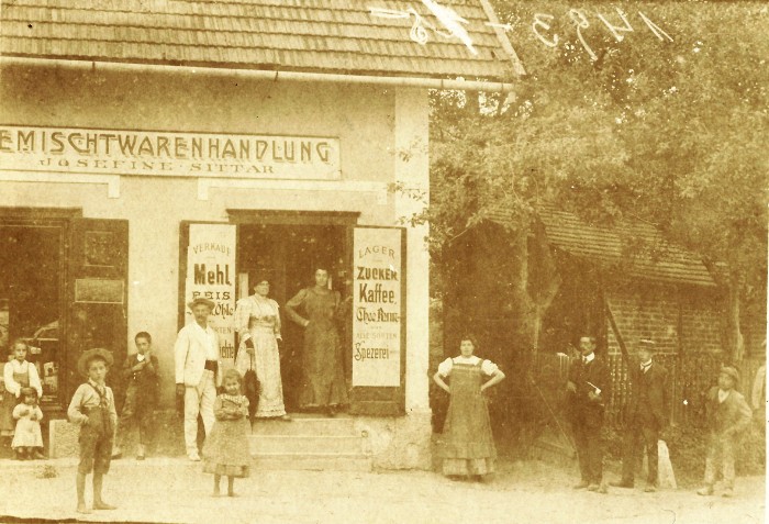 Gemischtwaren-Handlung Josefine Sittar ca. 1907/8