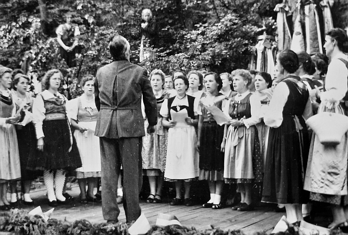 Gausingen in der Waldarena 1956